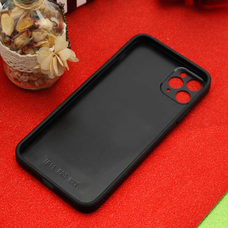 قاب محافظ لنزدار آینه ای + پاپ سوکت طرح LV مشکی iPhone 11 Pro Max