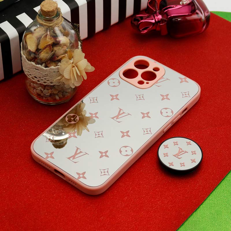 قاب محافظ لنزدار آینه ای + پاپ سوکت طرح LV صورتی iPhone 12 Pro Max
