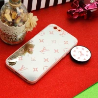 قاب محافظ لنزدار آینه ای + پاپ سوکت طرح LV صورتی iPhone 6/6s