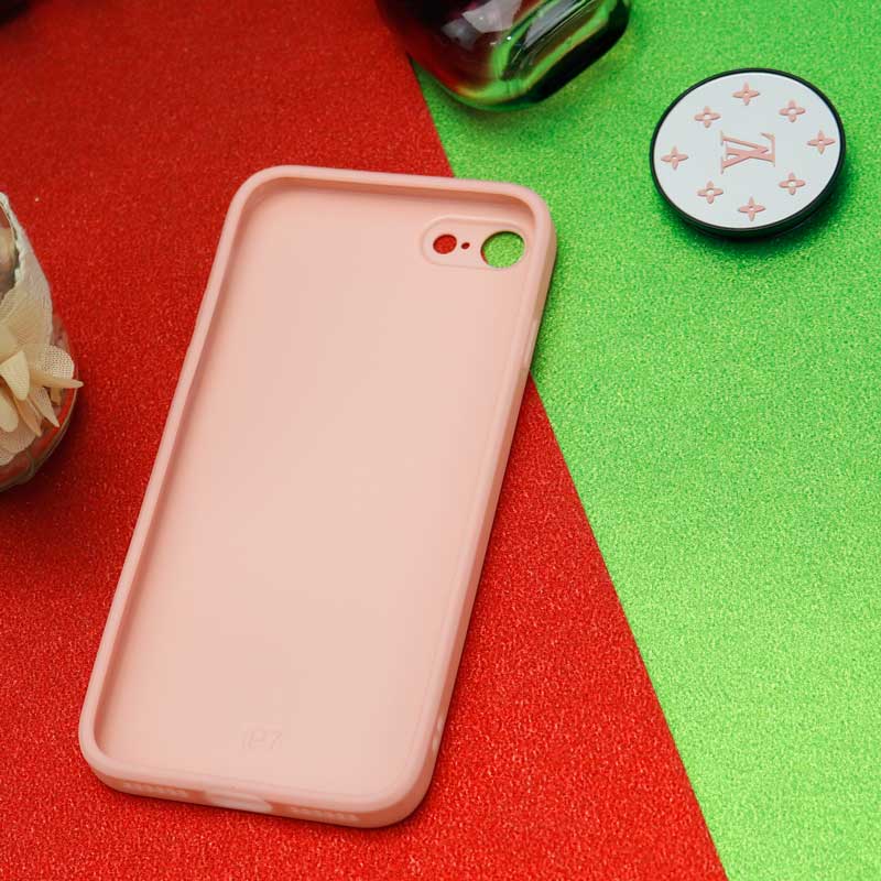 قاب محافظ لنزدار آینه ای + پاپ سوکت طرح LV صورتی iPhone 7/8