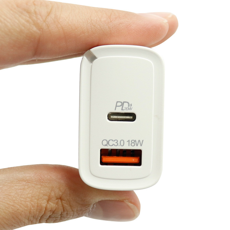 شارژر دیواری فست شارژ Earldom ES-EU2 2Port 3A QC3.0 PD 20W Type-C + کابل تبدیل Type-C