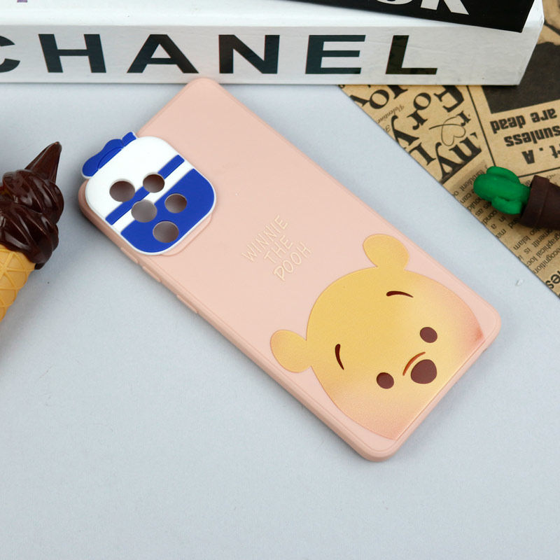 قاب سیلیکونی عروسکی محافظ لنزدار طرح Pooh سامسونگ Samsung A72