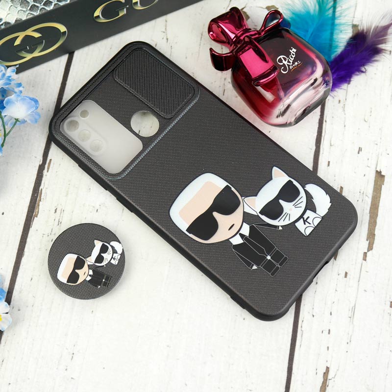 قاب طرحدار محافظ لنزدار کشویی + پاپ سوکت طرح Boss Cat سامسونگ A11 سری C