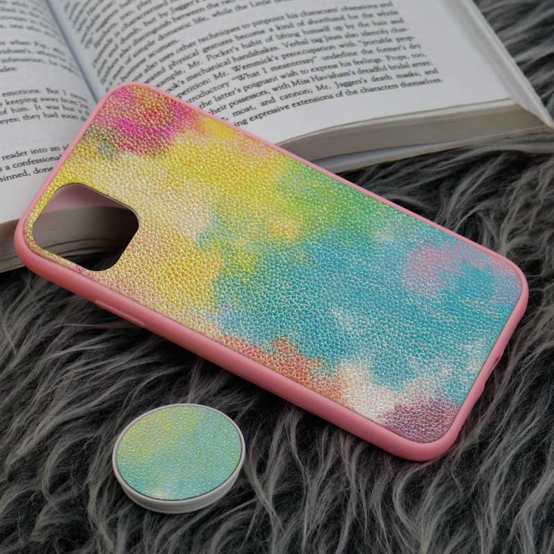 قاب چرمی هولوگرامی پاپ سوکت دار iPhone 11 صورتی