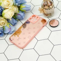 قاب محافظ لنزدار آینه ای + پاپ سوکت طرح LV صورتی iPhone 13 Pro Max