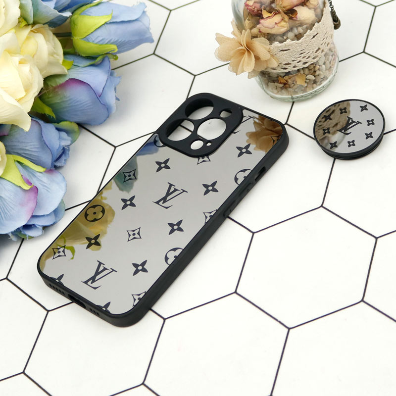 قاب محافظ لنزدار آینه ای + پاپ سوکت طرح LV مشکی iPhone 13 Pro