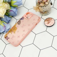قاب محافظ لنزدار آینه ای + پاپ سوکت طرح LV صورتی iPhone 13