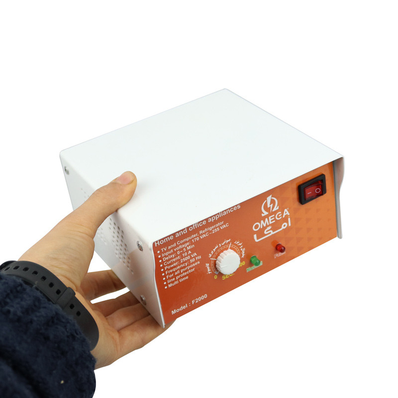 محافظ برق 3 حالته 2 خانه امگا با کابل 1٫8 متری Omega F2000