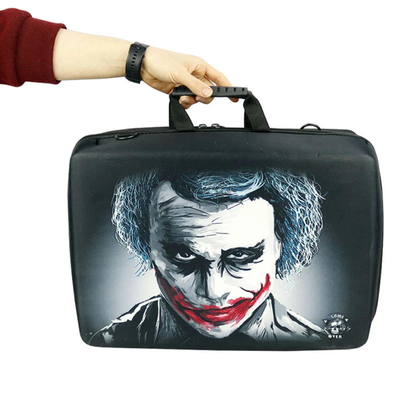 کیف کنسول بازی PS5 طرح Joker سیاه سفید