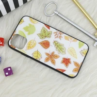 قاب پشت گلسی طرحدار برگ پاییزی iPhone 11