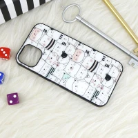 قاب پشت گلسی طرحدار گربه iPhone 13