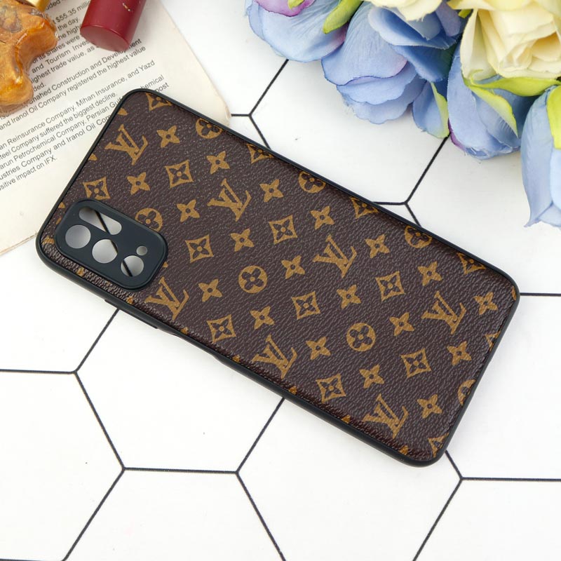 قاب محافظ لنزدار چرمی لاکچری Xiaomi Poco M3 Pro
