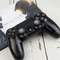 روکش آنالوگ دسته بازی Play Station/XBOX طرح Black Panther طوسی