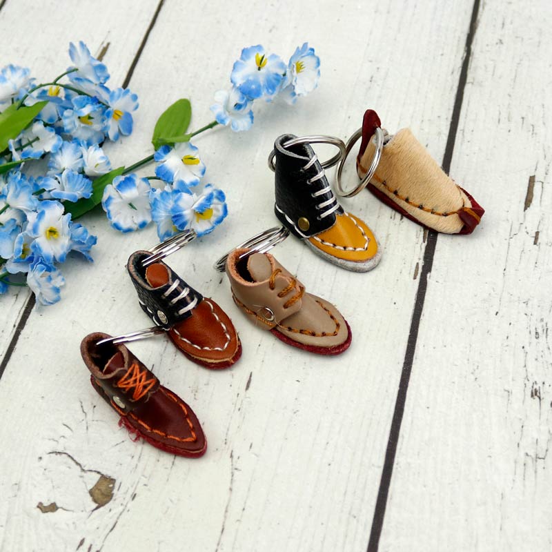 جاکلیدی کفش چرم طبیعی