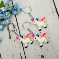 جاکلیدی اسب تک شاخ سفید کوچک