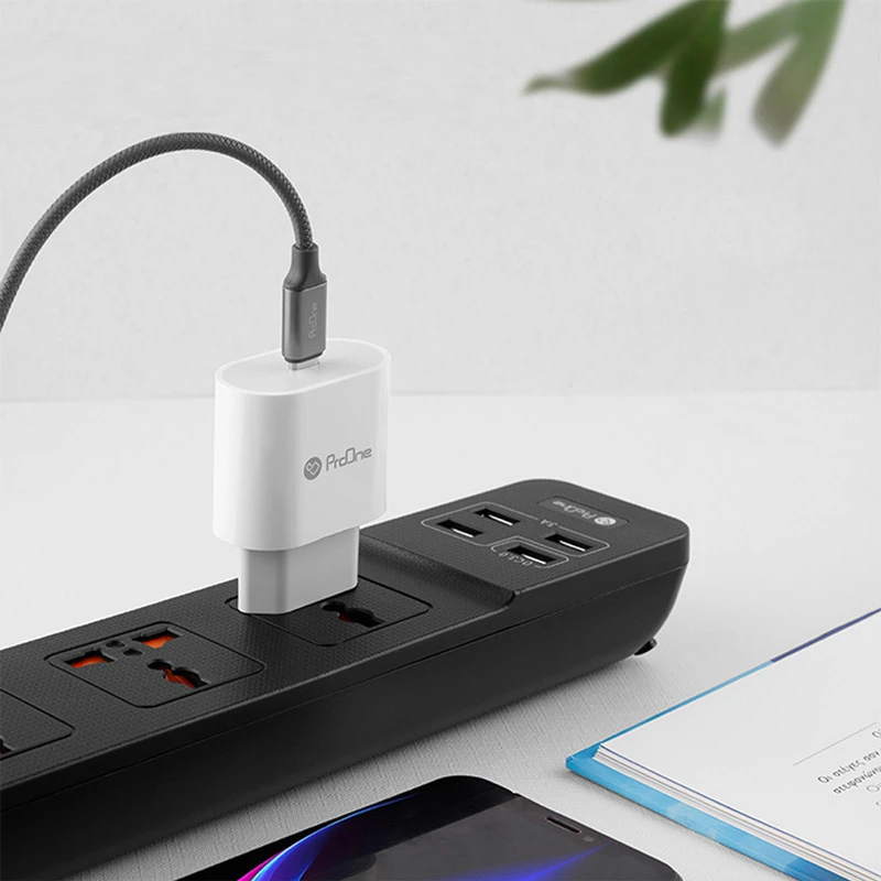 چند راهی 3 خانه پرووان SKT01 با کابل 2 متری + شارژر USB