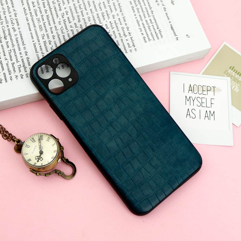 قاب محافظ لنزدار چرمی کروکودیل iPhone 11 Pro Max