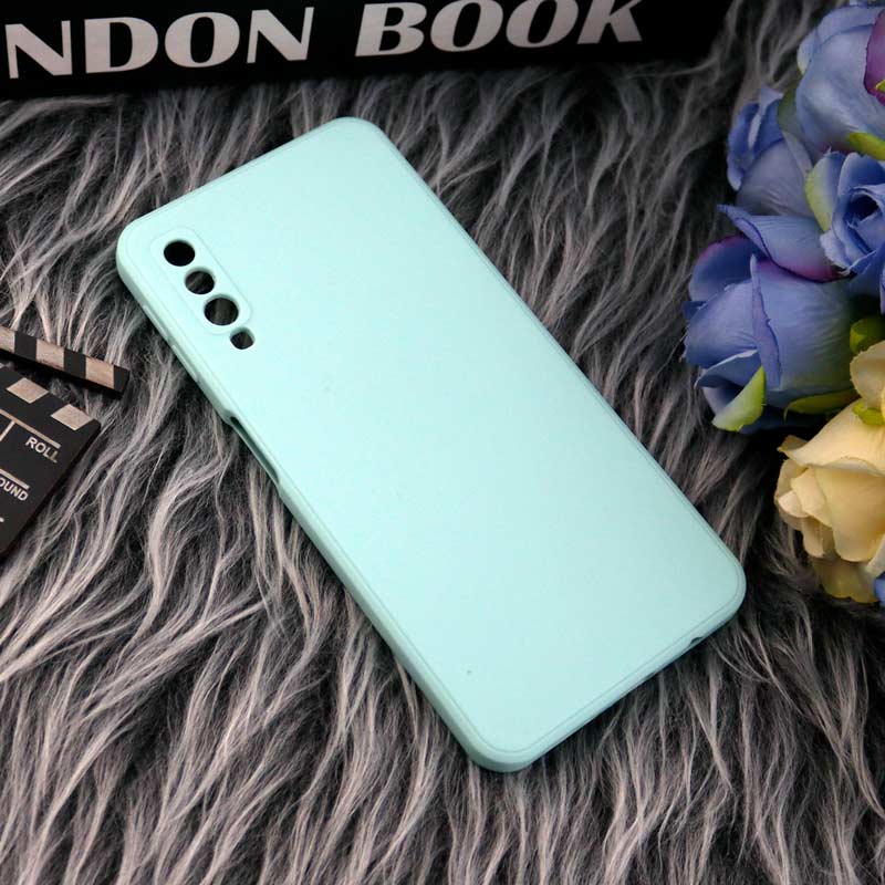 قاب طرح سیلیکونی داخل موکت محافظ لنزدار Samsung Galaxy A7 2018