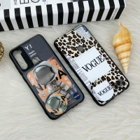 قاب طرحدار محافظ لنزدار کشویی + پاپ سوکت Xiaomi Redmi Note 8 سری F