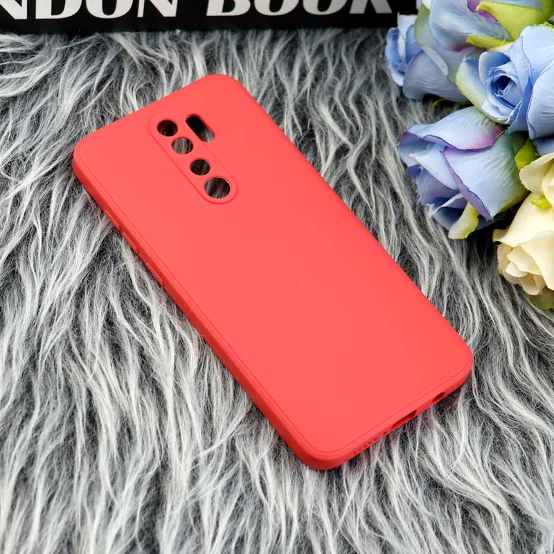 قاب طرح سیلیکونی داخل موکت محافظ لنزدار Xiaomi Redmi Note 8 Pro