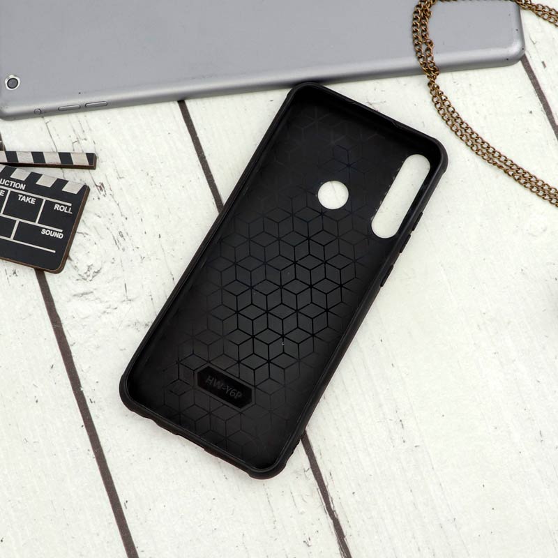 قاب چرمی طرح گوزن Huawei Y6p