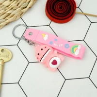 جاکلیدی سیلیکونی + بند آویز دراکولا صورتی سری C