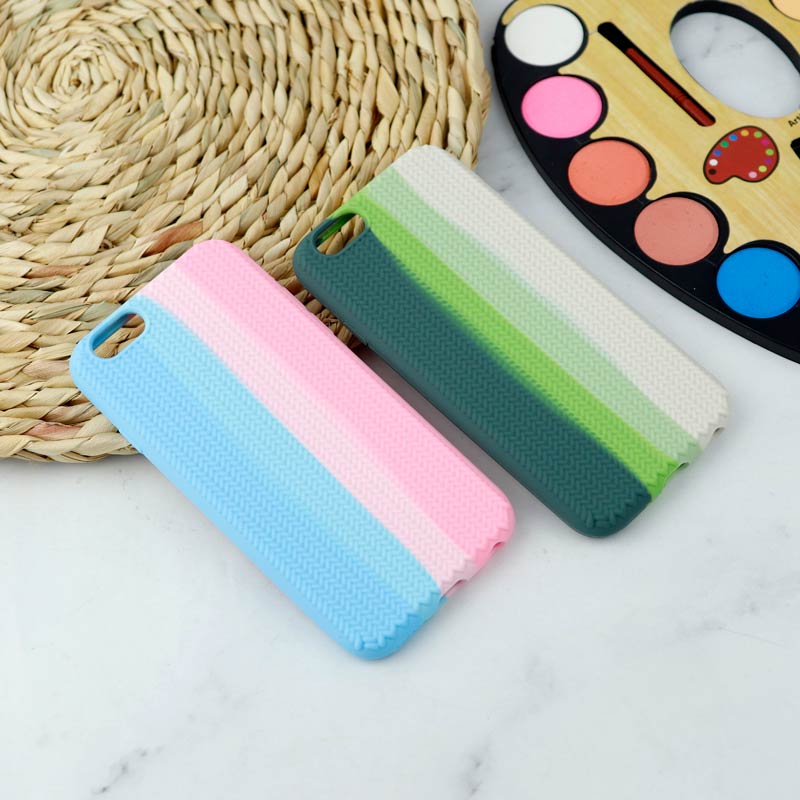 قاب سیلیکونی رنگین کمانی طرح بافت iPhone 6/6s