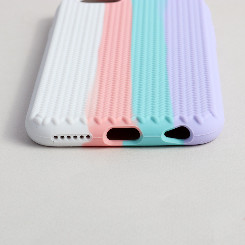 قاب سیلیکونی رنگین کمانی طرح بافت iPhone 6/6s