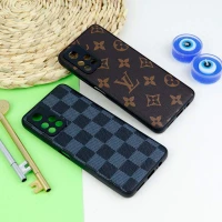 قاب محافظ لنزدار چرمی لاکچری Xiaomi Poco M4 Pro