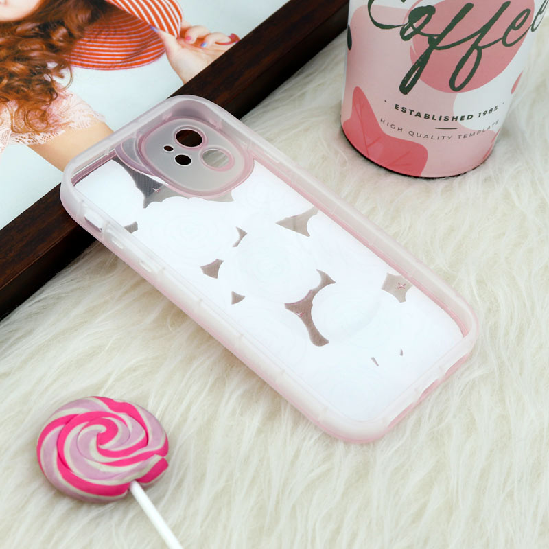 قاب عروسکی گوش دار محافظ لنزدار iPhone 11