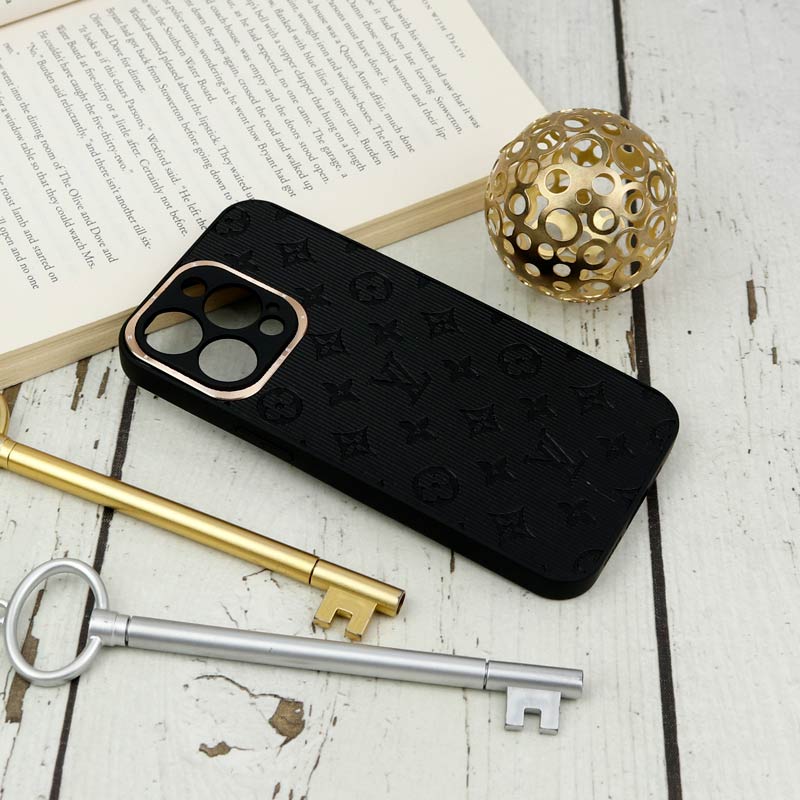 قاب چرمی داغی خورده LV محافظ لنزدار iPhone 13 Pro مشکی