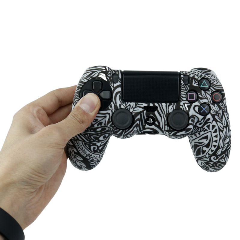 روکش دسته بازی PS4 طرحدار سفید مشکی