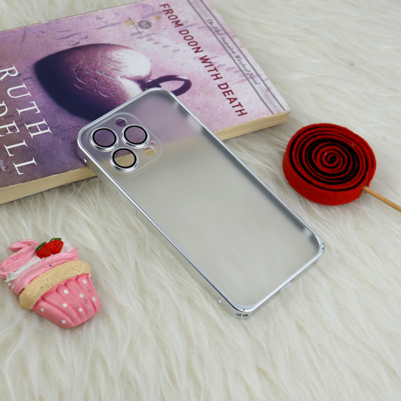 قاب ضربه گیر پشت مات پامپر Q.Series محافظ لنزدار iPhone 13 Pro