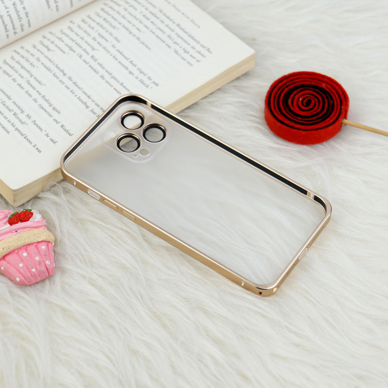 قاب ضربه گیر پشت مات پامپر Q.Series محافظ لنزدار iPhone 13 Pro Max