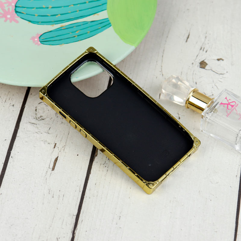 قاب شاینی Swarovski صندوقی iPhone 13 Pro