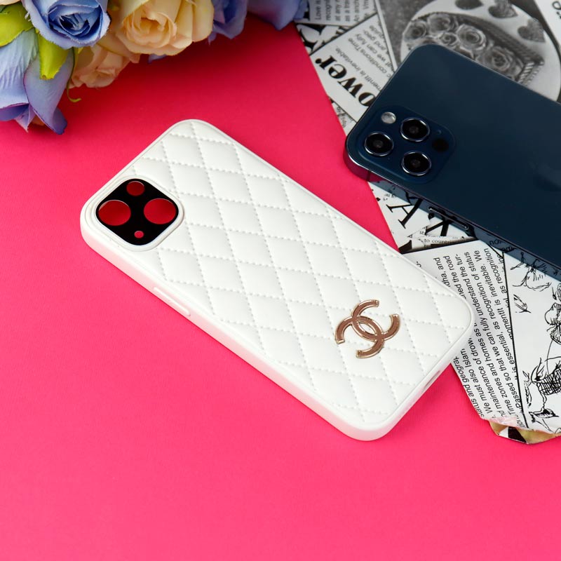 قاب چرمی Gucci محافظ لنزدار iPhone 13