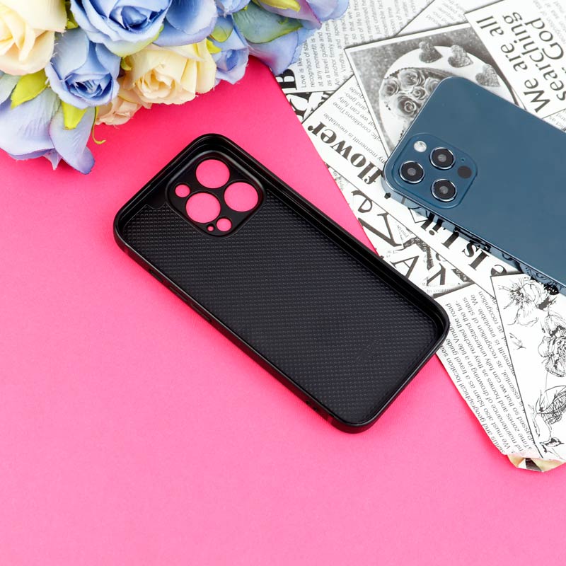 قاب چرمی LV محافظ لنزدار iPhone 13 Pro