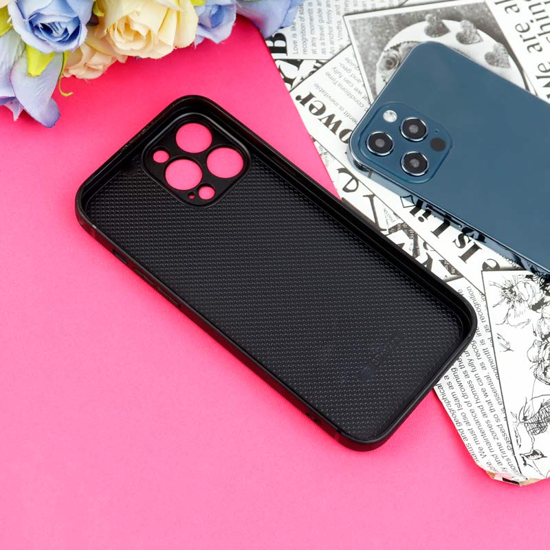 قاب چرمی LV محافظ لنزدار iPhone 13 Pro Max