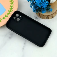قاب سیلیکونی طرحدار محافظ لنزدار iPhone 13