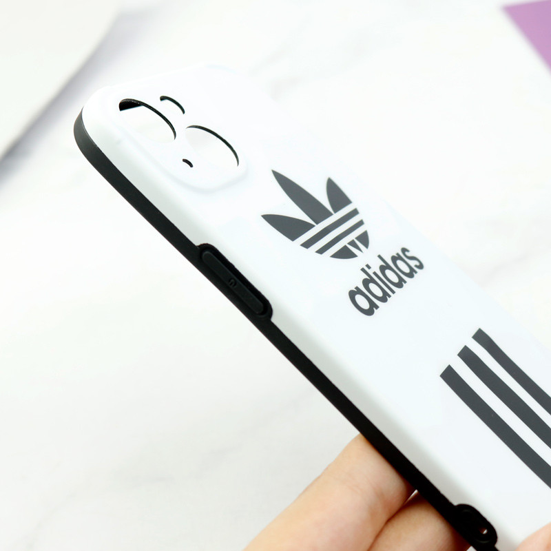 قاب طرحدار بوتر محافظ لنزدار iPhone 13