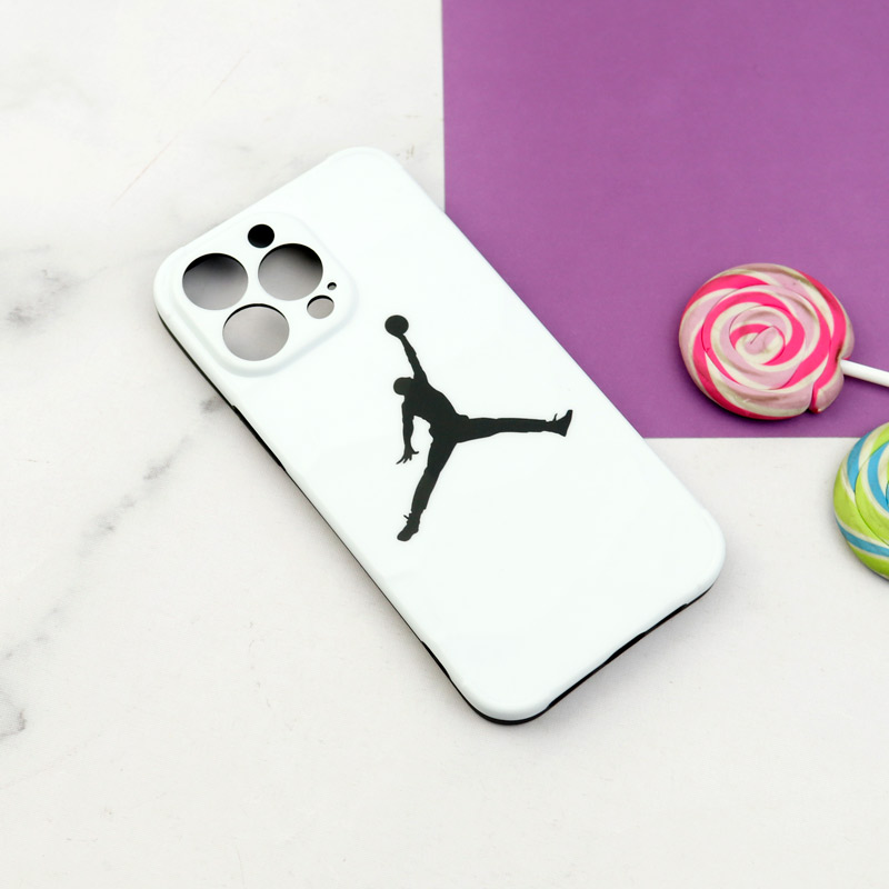 قاب طرحدار بوتر محافظ لنزدار iPhone 13 Pro