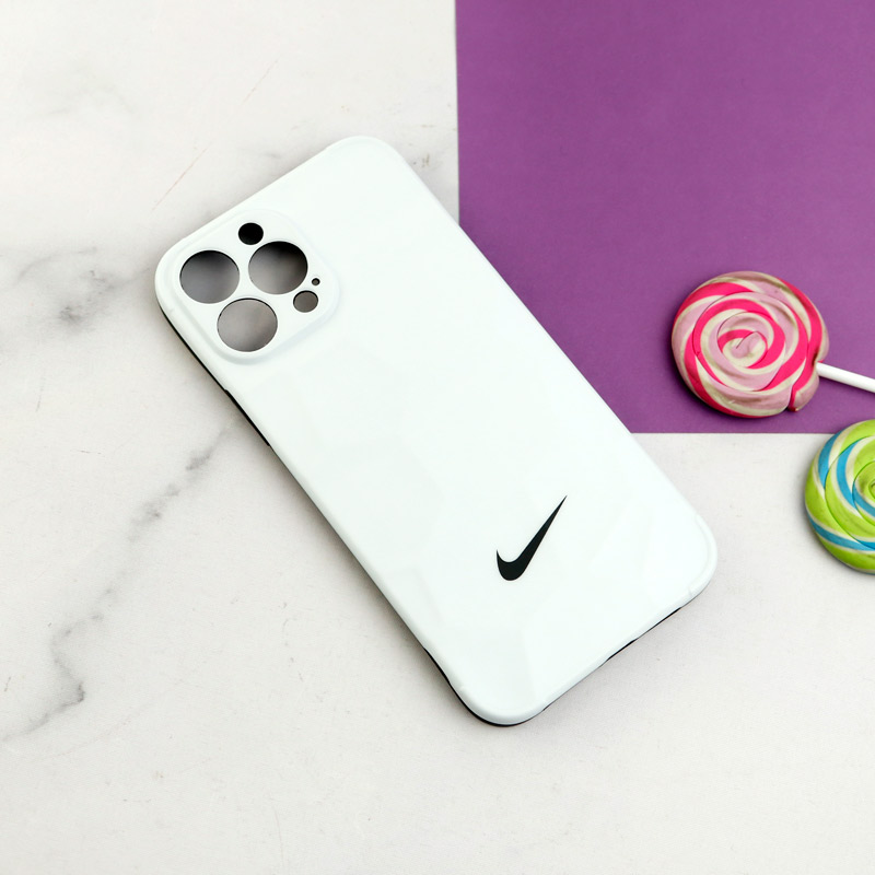 قاب طرحدار بوتر محافظ لنزدار iPhone 13 Pro Max