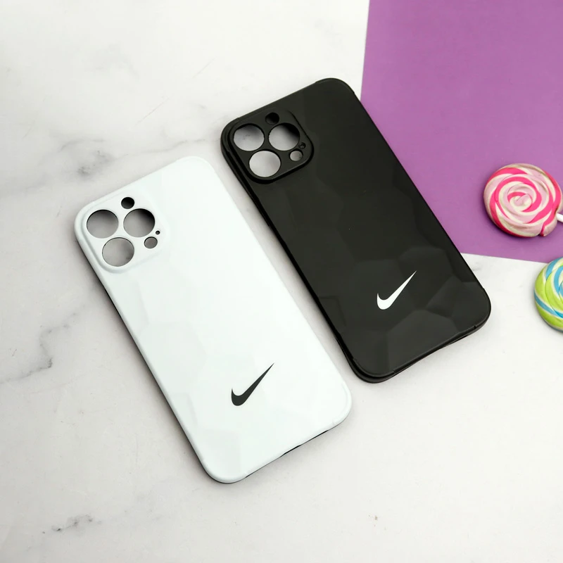 قاب طرحدار بوتر محافظ لنزدار iPhone 13 Pro Max