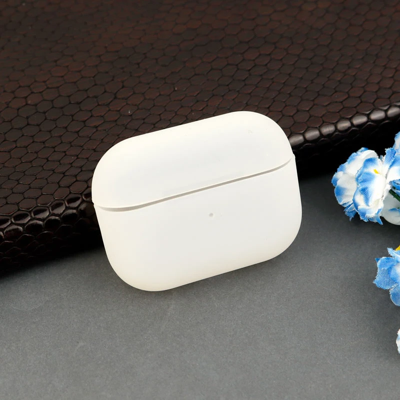محافظ AirPods Pro بی رنگ