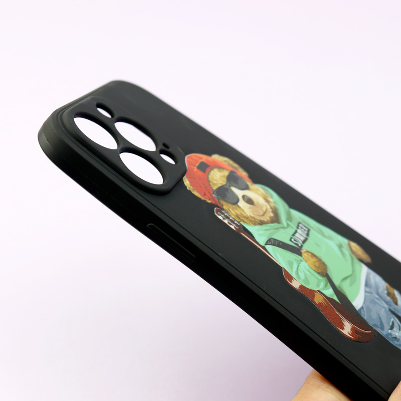 قاب سیلیکونی طرحدار مات محافظ لنزدار iPhone 13 Pro Max