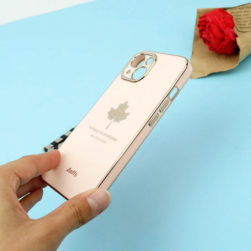 قاب براق My Case طرح برگ محافظ لنزدار iPhone 13 صورتی