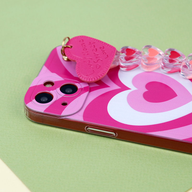 قاب طرحدار محافظ لنزدار + بند آویز iPhone 13