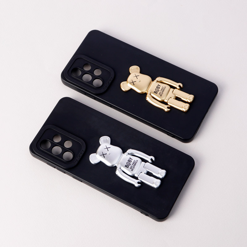 قاب سیلیکونی Bearbrick محافظ لنزدار Samsung Galaxy A33 5G