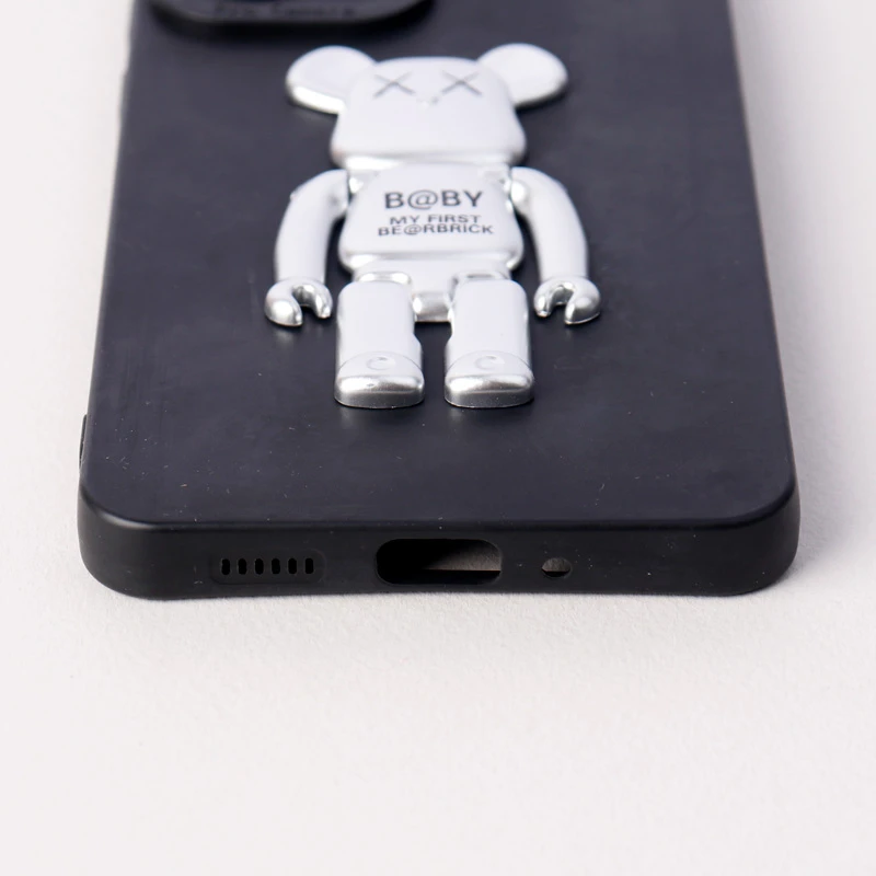 قاب سیلیکونی Bearbrick محافظ لنزدار Samsung Galaxy A33 5G