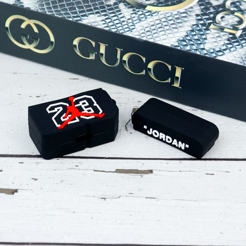 محافظ AirPods 3 سیلیکونی Jordan چمدونی مشکی